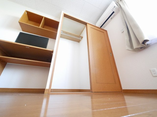 レオパレスナップ　シャンブルの収納|大きなものも収納できそうです