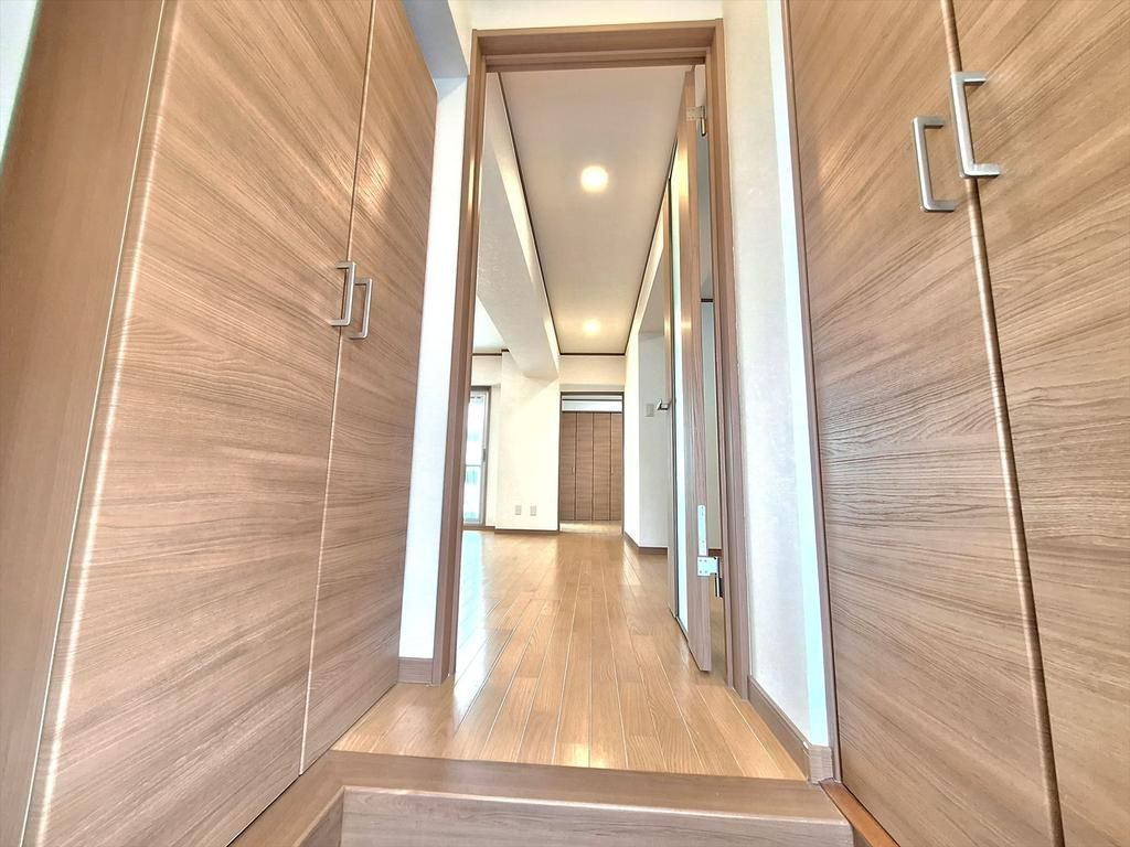 武蔵野グリーンタウンＤ棟の玄関