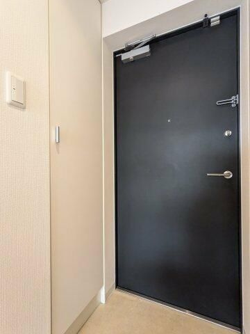 ガーデン板橋氷川町の玄関