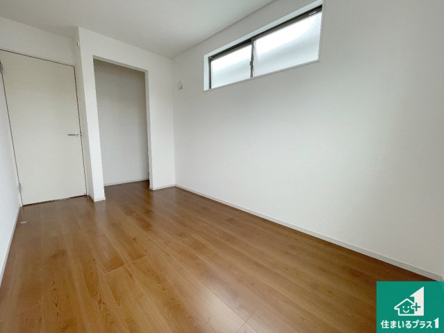 栗東市手原　第1期　新築一戸建ての洋室|シンプルな洋室は、自分好みのインテリアが楽しめます♪ご家族とインテリアや家具を選びに行くのは新築購入時の醍醐味の一つです。ぜひお楽しみください♪