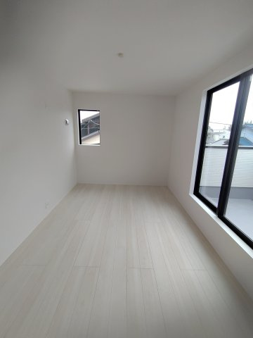 リナ―ジュL豊川御津町広石の居間・リビング