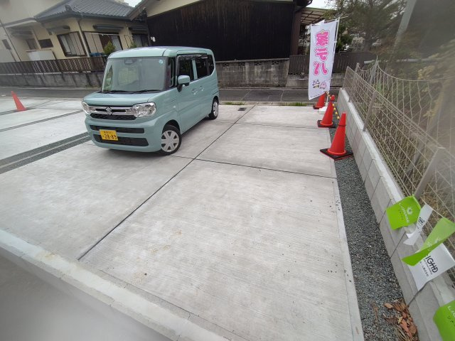 リナ―ジュL豊川御津町広石の駐車場