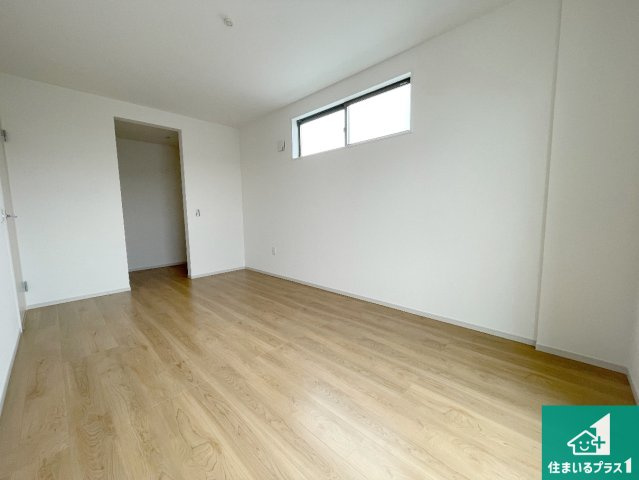 栗東市手原　第1期　新築一戸建ての洋室|シンプルな洋室は、自分好みのインテリアが楽しめます♪ご家族とインテリアや家具を選びに行くのは新築購入時の醍醐味の一つです。ぜひお楽しみください♪