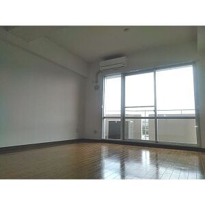 ＬＥＯ拾八番館の居間・リビング