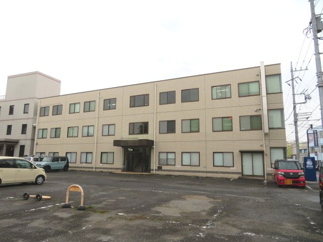 さいたま市見沼区大和田町２丁目のビルの外観