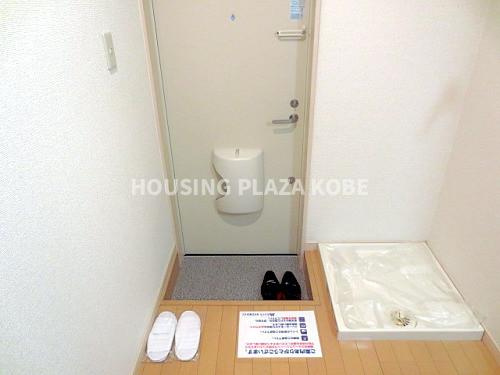 ジェネシス月見山の玄関