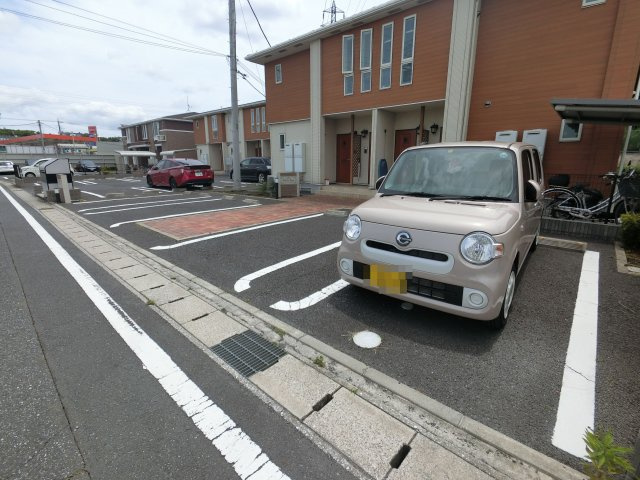 【駐車場】