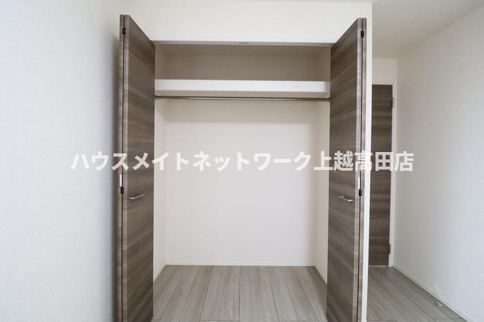 ベルファミーユの収納|クローゼット（参考同型302号室室内写真）