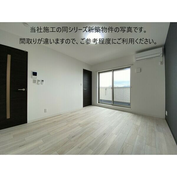 エステイトE池田1の居間・リビング