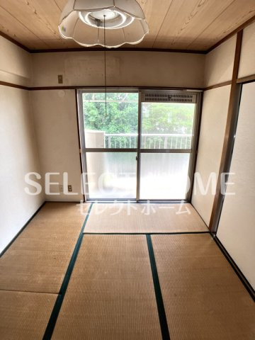 【寝室】 | マンション本間 | 開放的な寝室です