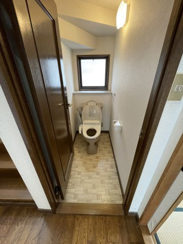 岩出市中島・中古戸建・54769のトイレ