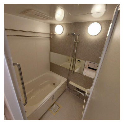 【浴室】 | リビオ新宿ザ・レジデンス | 追い焚き機能、浴室乾燥機付きバス。