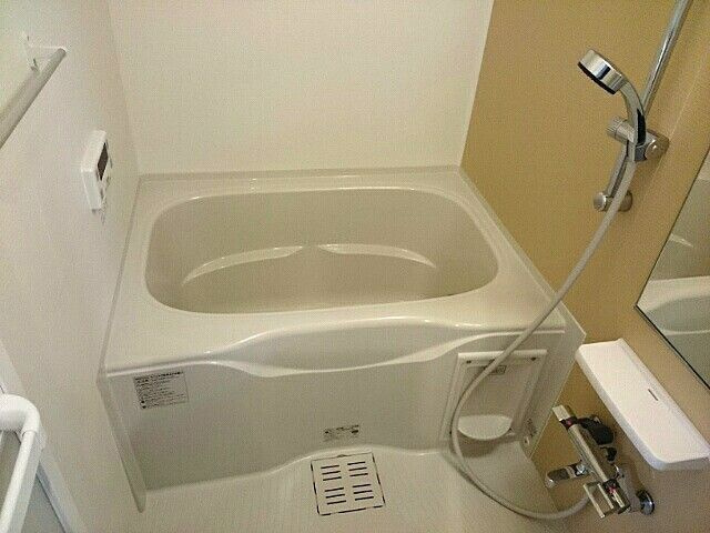 メゾン　ラフレシールの浴室