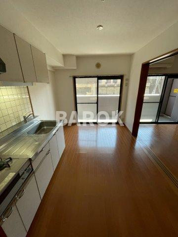 グリチーネの内装