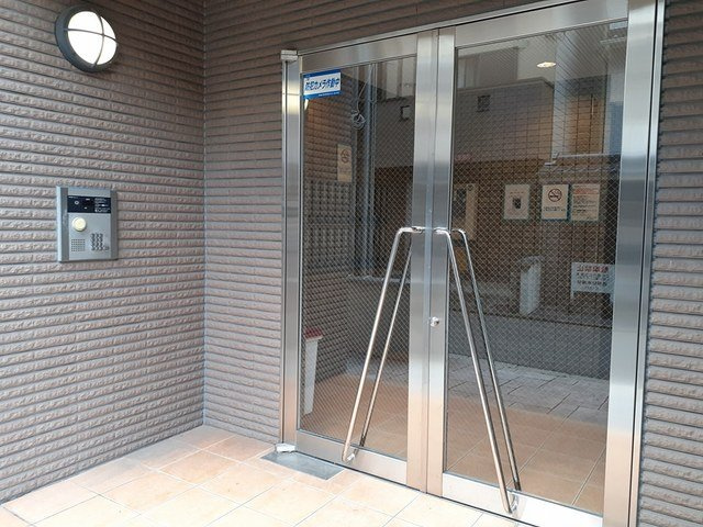 アビタシオン　オンズアンのエントランス