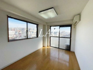 【居間・リビング】 | 第３関根ビル | 洋室のお部屋です。