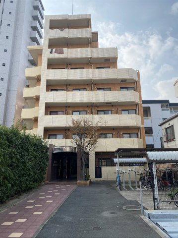 ピュアドーム博多リバーサイドの外観