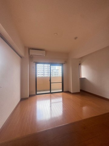 ピュアドーム博多リバーサイドの居間・リビング