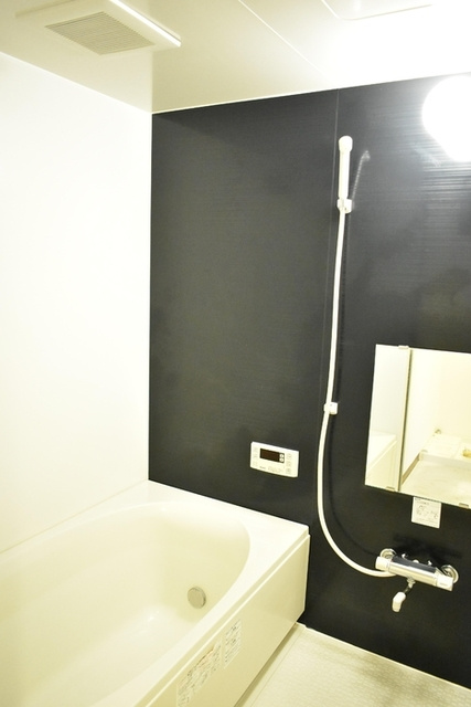 パストラルピアの浴室|清潔感のあるバスルーム。