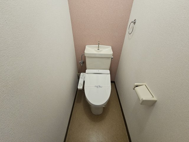 K・クレーネーのトイレ