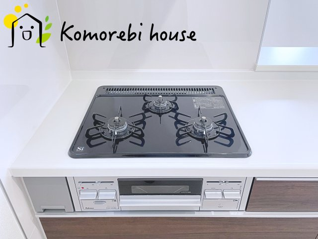さいたま市見沼区東宮下　新築一戸建て　リーブルガーデン　01のキッチン|キッチンでお料理をお楽しみください