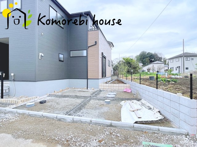 さいたま市見沼区東宮下　新築一戸建て　リーブルガーデン　01の駐車場|駐車場があります