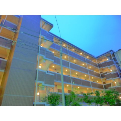 浦安市北栄４丁目の賃貸マンションの外観