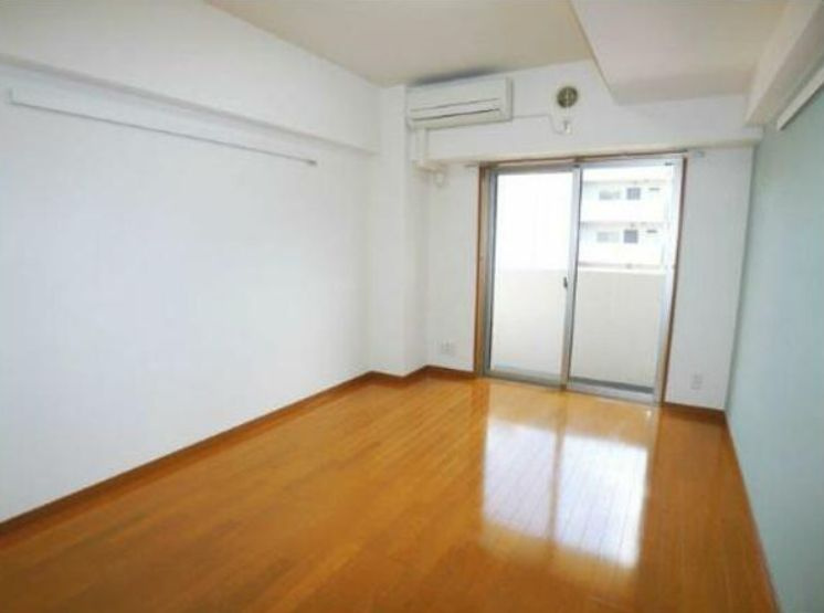 浦安市北栄４丁目の賃貸マンションの居間・リビング