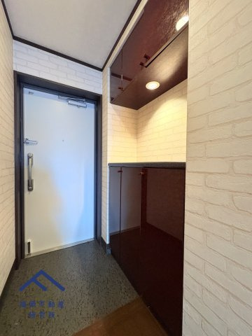 JGMヴェルデ那珂川壱番館の玄関