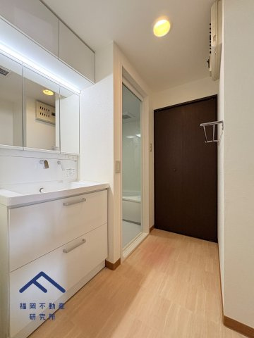 JGMヴェルデ那珂川壱番館の独立洗面台