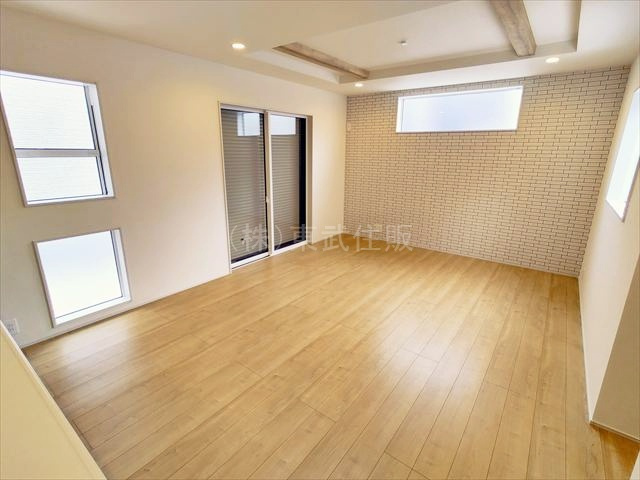 【居間・リビング】の画像