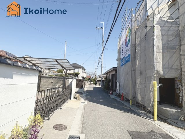 明石市魚住町西岡　全4棟A号棟　新築戸建の前面道路含む現地写真|【ホームページに現地動画掲載中】●年中無休：当日予約可●弊社は契約前に新築戸建の住宅診断が無料！