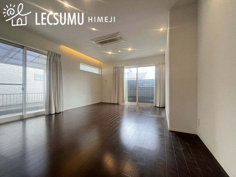 姫路市東今宿6丁目/中古戸建の居間・リビング