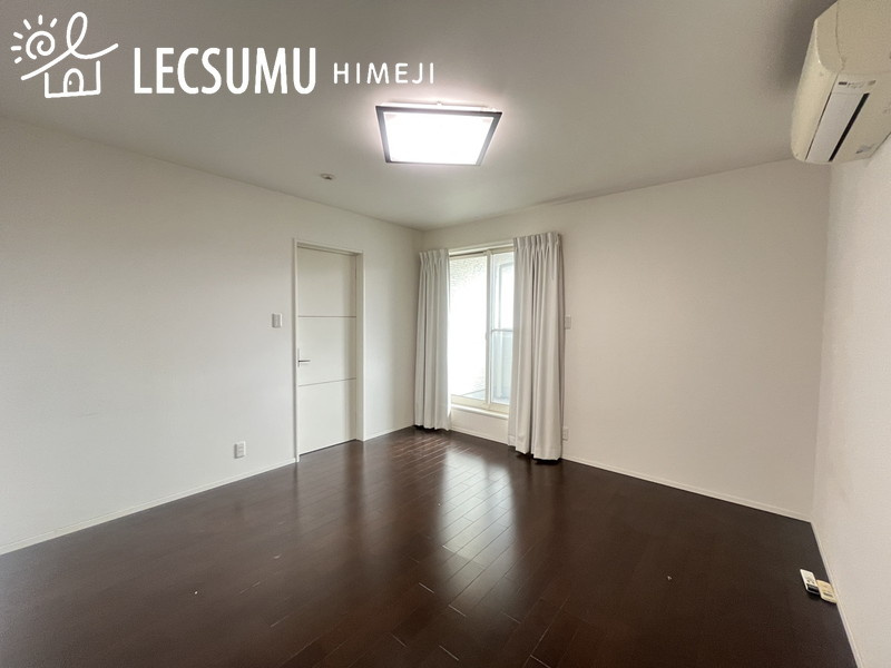 姫路市東今宿6丁目/中古戸建の寝室