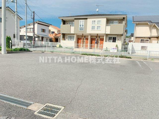 グリーン・エコーⅡの駐車場|敷地内に駐車場があります＊