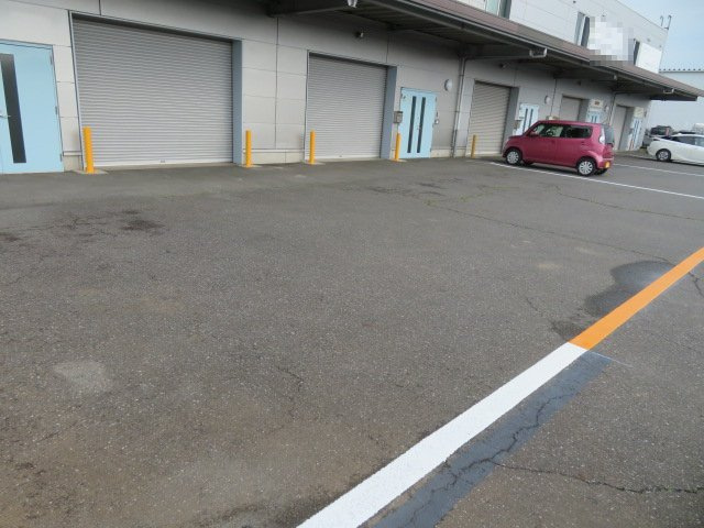 川口市大字石神の倉庫の駐車場