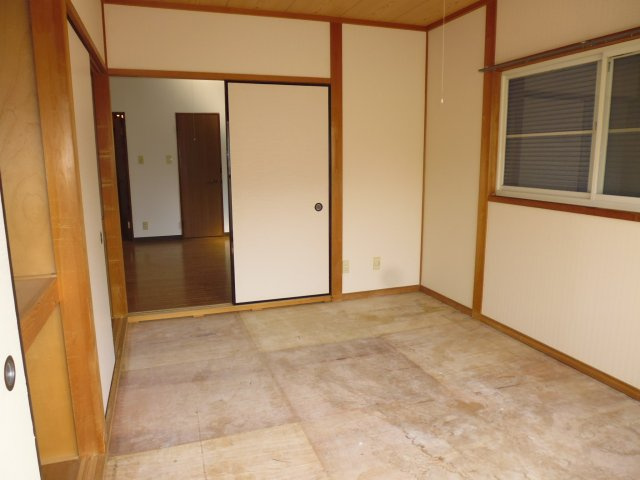 アーバン本多聞の和室