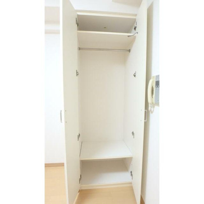 【収納】 | ナビウス西新宿 | クローゼット完備。