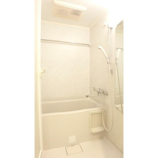 【浴室】 | ナビウス西新宿 | 浴室乾燥機付きバス。