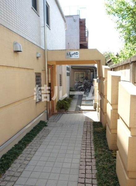 練馬区氷川台４丁目の賃貸マンションのエントランス