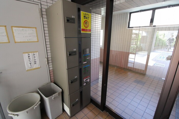木下鉱産ビルⅡの玄関