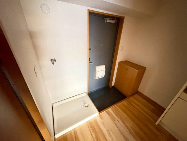 ヒルズ千種の玄関