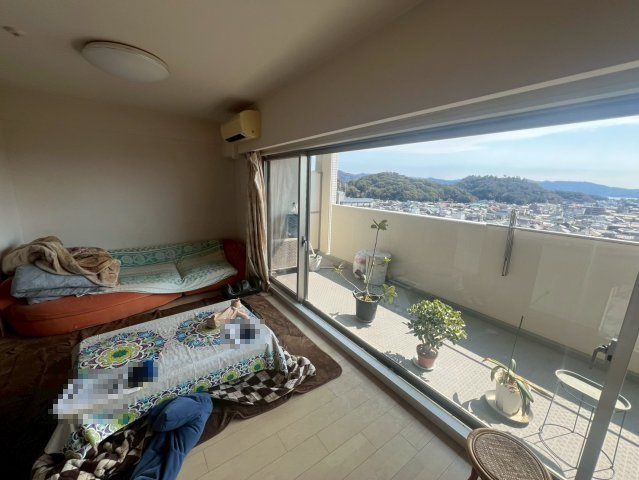 レピア高松の居間・リビング