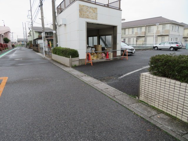越谷市千間台東２丁目の店舗事務所