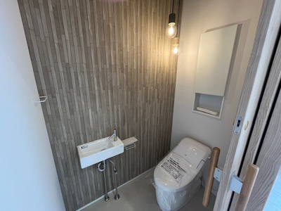 【トイレ】 | 星和台５丁目　新築戸建 | トイレも2ヵ所あります。