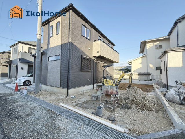 明石市魚住町西岡　全4棟C号棟　新築戸建の駐車場|【ホームページに現地動画掲載中】●年中無休：当日予約可●並列駐車２台可！バイク・自転車も可！