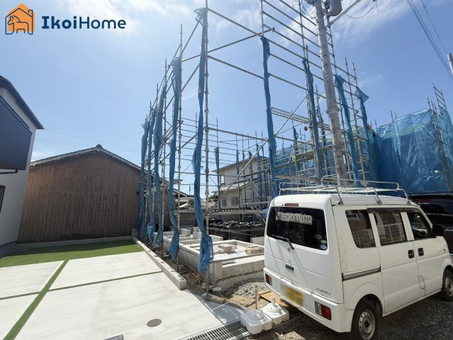 明石市魚住町西岡　全4棟C号棟　新築戸建の駐車場|【ホームページに現地動画掲載中】●年中無休：当日予約可●並列駐車２台可！バイク・自転車も可！