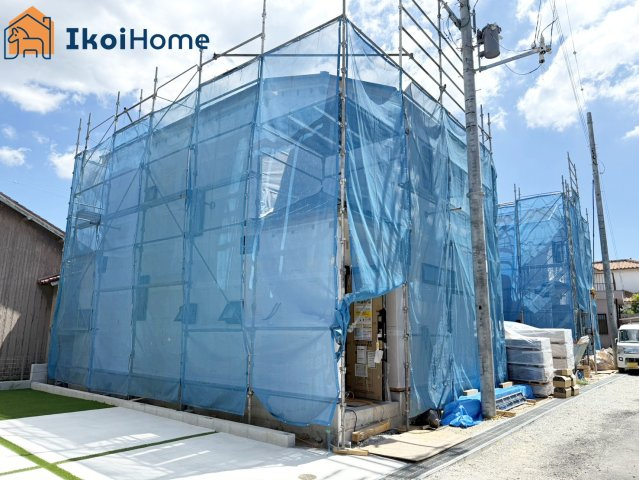 明石市魚住町西岡　全4棟C号棟　新築戸建の駐車場|【ホームページに現地動画掲載中】●年中無休：当日予約可●並列駐車２台可！バイク・自転車も可！
