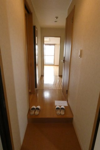 【玄関】 | クィーンライフ勝山北　仲介手数料無料