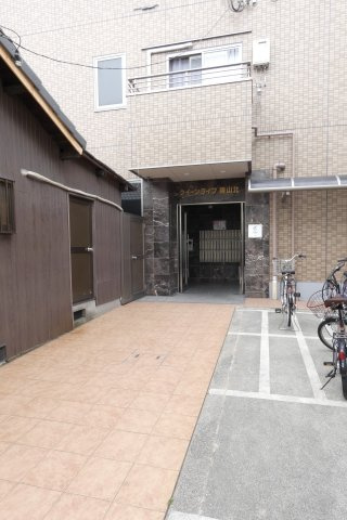 【外観】 | クィーンライフ勝山北　仲介手数料無料